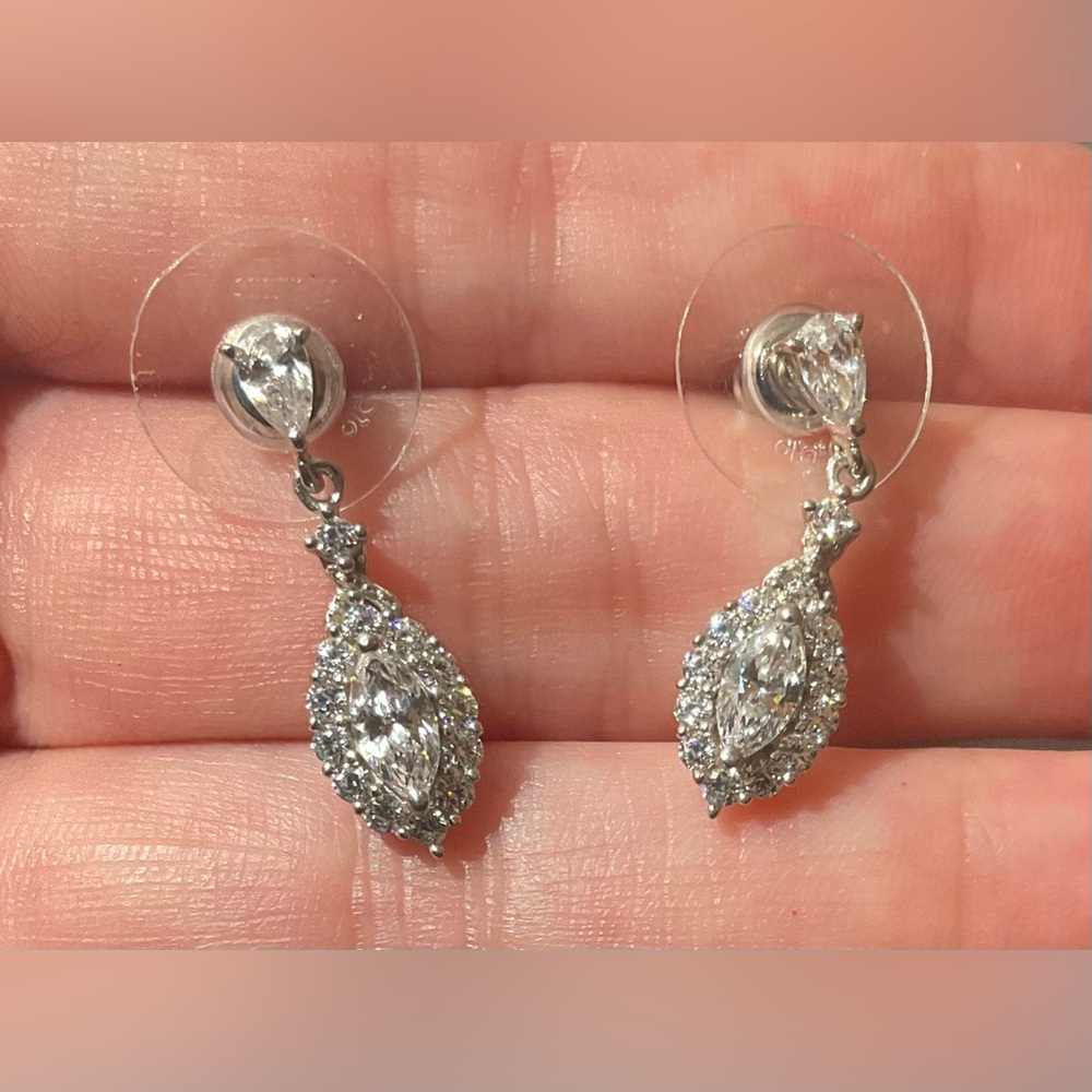 Elegant Cubic Zirconia Drop Earrings